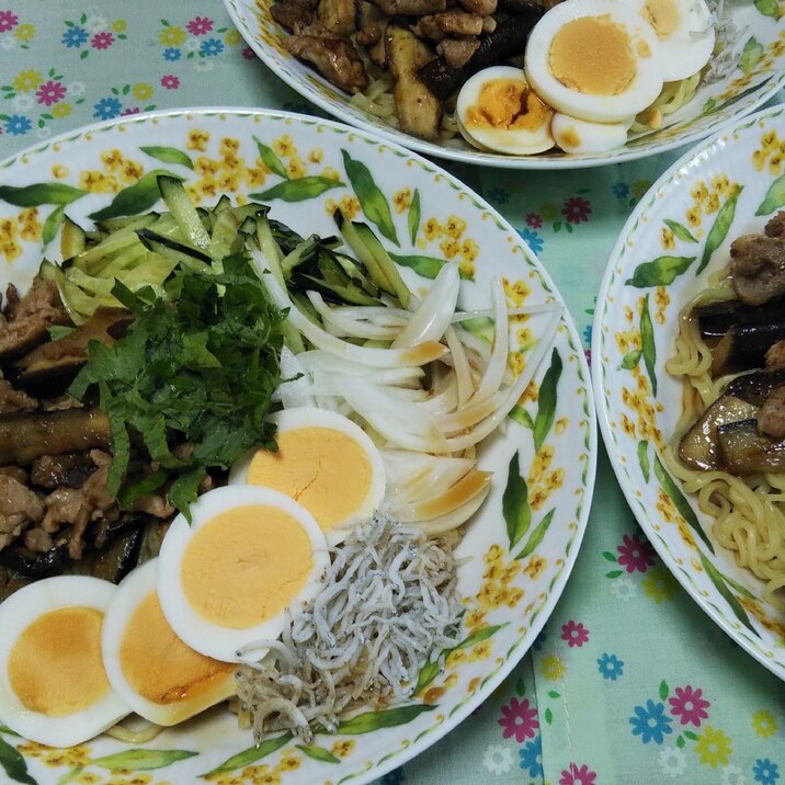 茄子豚肉炒めとしらすと具だくさん冷やし中華 レシピ 作り方 By ミニー7015 楽天レシピ 茄子豚肉炒めとしらすと具だくさん冷やし中華 レシピ 作り方 By ミニー7015 楽天レシピ